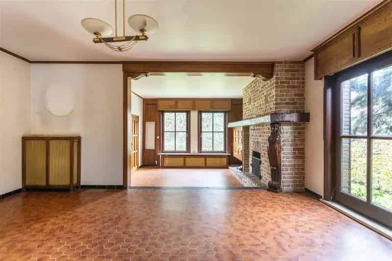 Te renoveren villa met karakter & bos