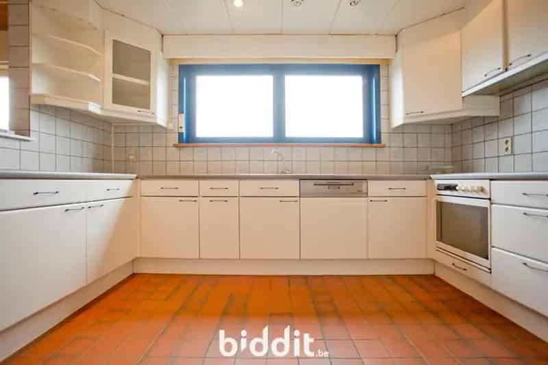 WONING MET UNIEKE LANDELIJKE LIGGING, MET TUIN & BOSJE