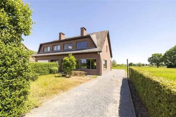 Huis Te Koop Geel 3 slaapkamers Grote Tuin Nabij E313