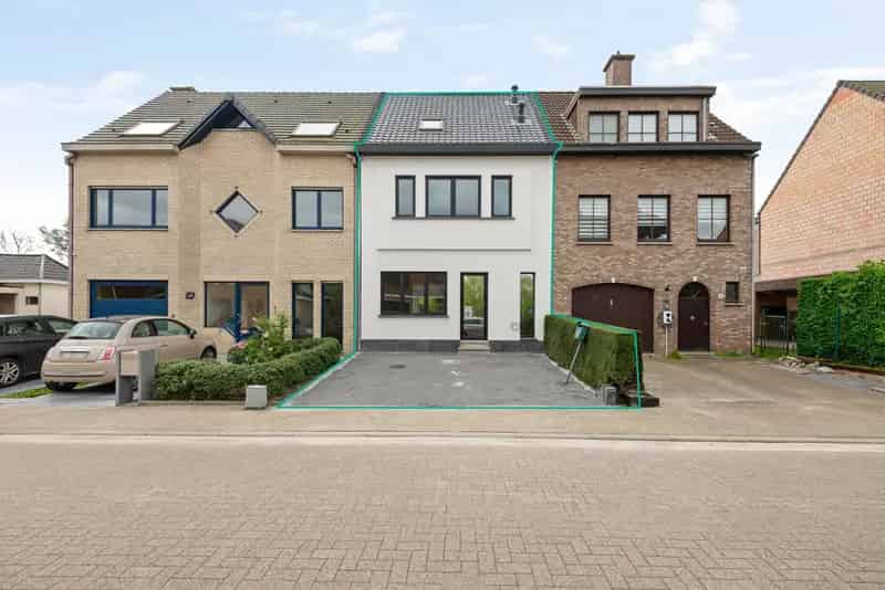 IN OPTIE!!! Gerenoveerde woning nabij het centrum van Bornem