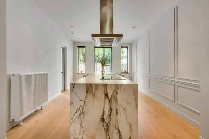 PRACHTIGE HERENWONING MET 3 SLPKS TE KOOP IN ZUSSEN (RIEMST)