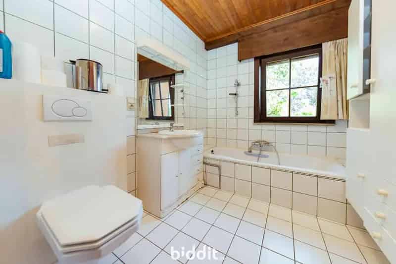 TE RENOVEREN WONING MET TUIN