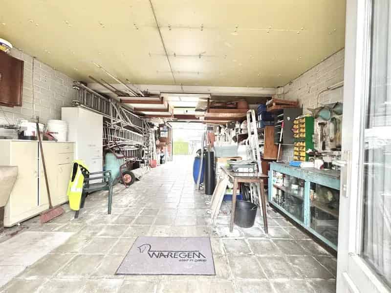 Magazijn met woonst te koop Waregem