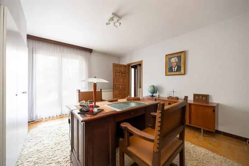 Ruime Woning Met Potentieel In Schoonzicht Te Herent