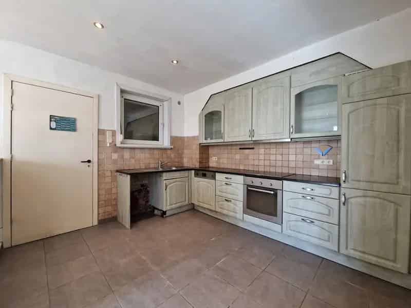 Woning met 3 slaapkamers en garage
