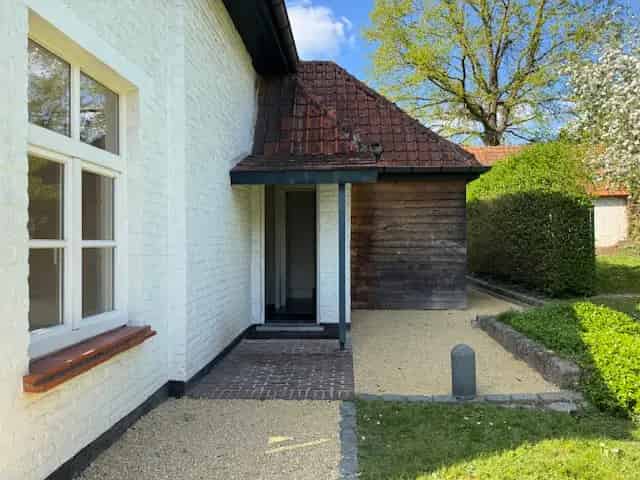 Villa te huur in Deurle