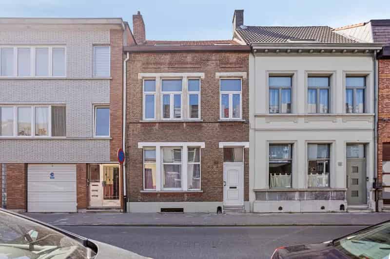 Huis te Huur Hoboken: 5 Slaapkamers, Tuin & Instapklaar