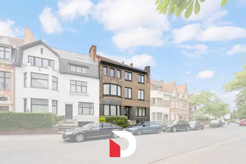 Modernistisch herenhuis te Kristus-Koning