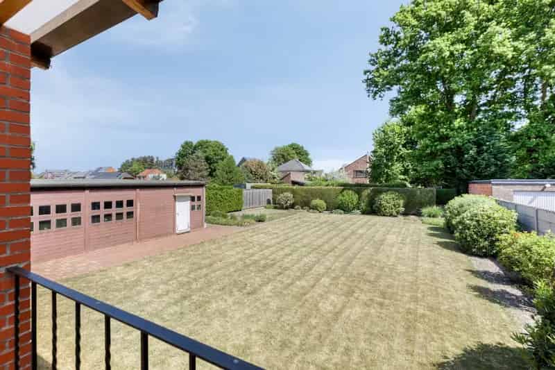 Vrijstaande woning met 3 slpks, gunstig gelegen op een mooi perceel van 915 m² te OLV Olen !