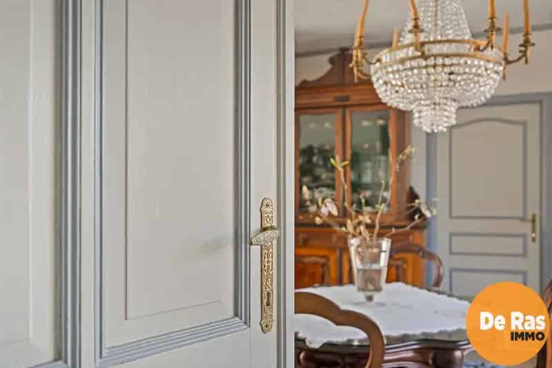 WOUBRECHTEGEM- Karaktervolle renovatiewoning op 1ha 25a 50ca