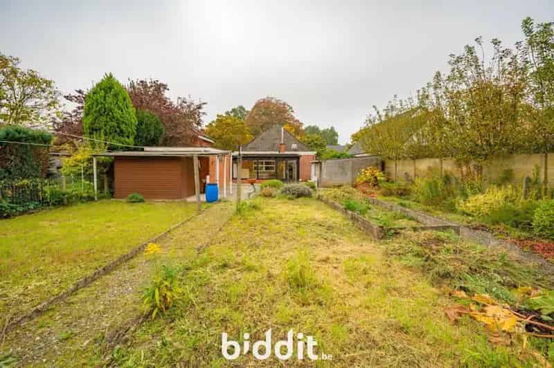 OPEN BEBOUWING MET TUIN