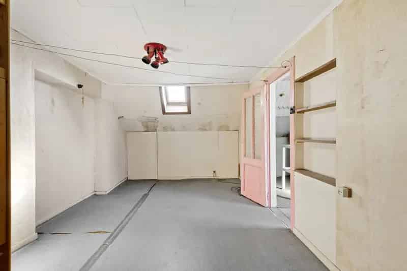 Te renoveren woning