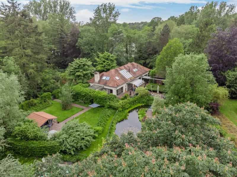 Exclusieve grond op uniek domein van 20.201 m² op een topligging