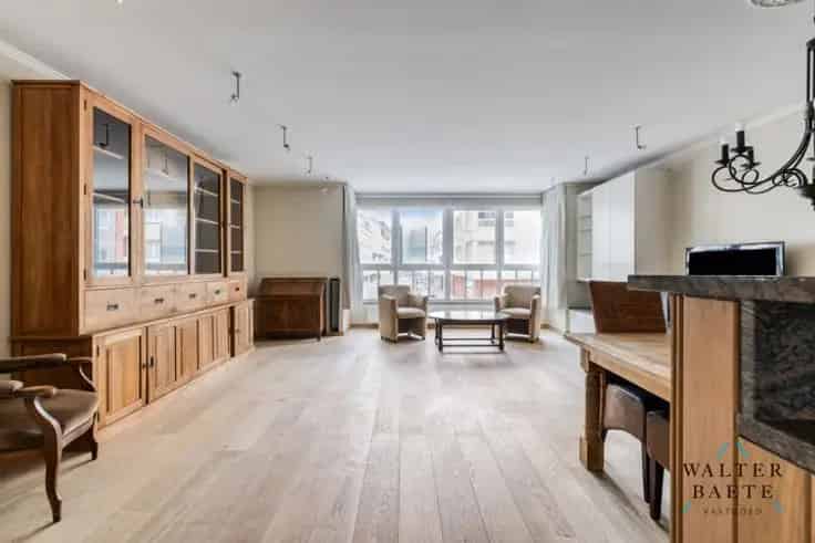 Appartement Te Koop: Recent 2 Slaapkamers Zonneterras