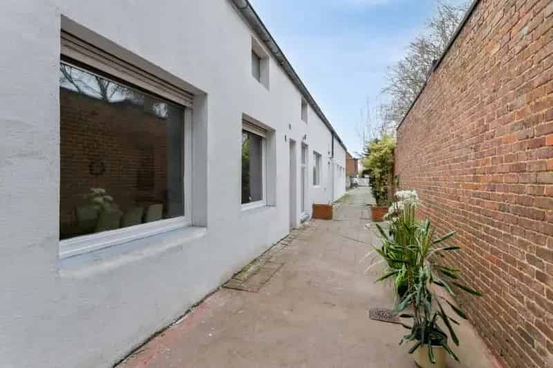 KARAKTERVOLLE WONING MET HANDELSRUIMTE