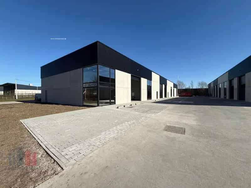 Nieuwbouw bedrijfsgebouw te huur in Kmo-Units Meersbloem Oudenaarde