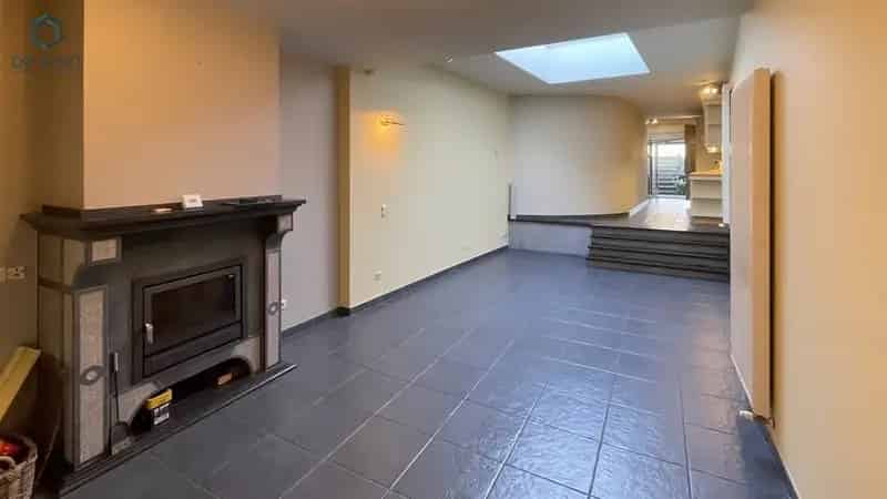 INSTAPKLARE WONING MET PRACHTIGE STADSTUIN.
