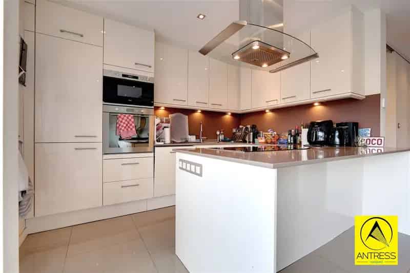 Appartement te huur Kontich-Kazerne 3 slaapkamers