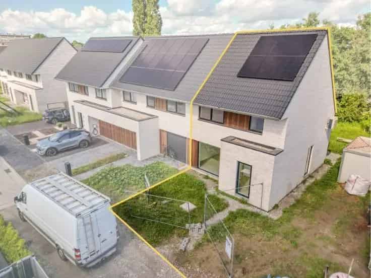 Huis Te Koop Roeselare: Instapklare Nieuwbouw met 3 slaapkamers