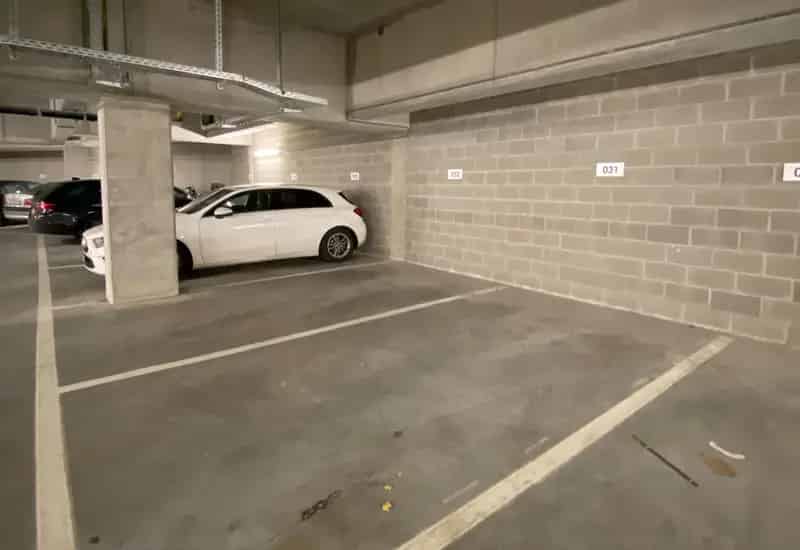 Overdekte parkeerplaats te koop in Gent