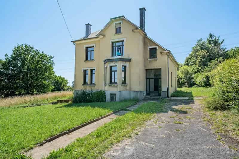 Huis te renoveren in Freylange nabij Arlon met grote tuin en schuur