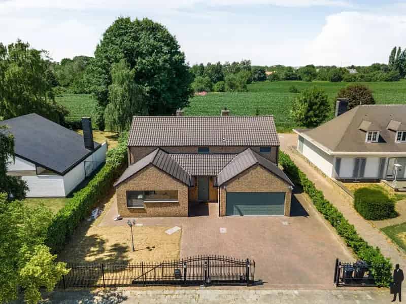 Exclusieve, gerenoveerde villa in rustige buurt