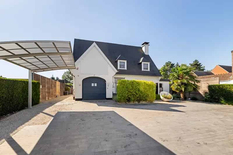 Villa te koop in Erembodegem