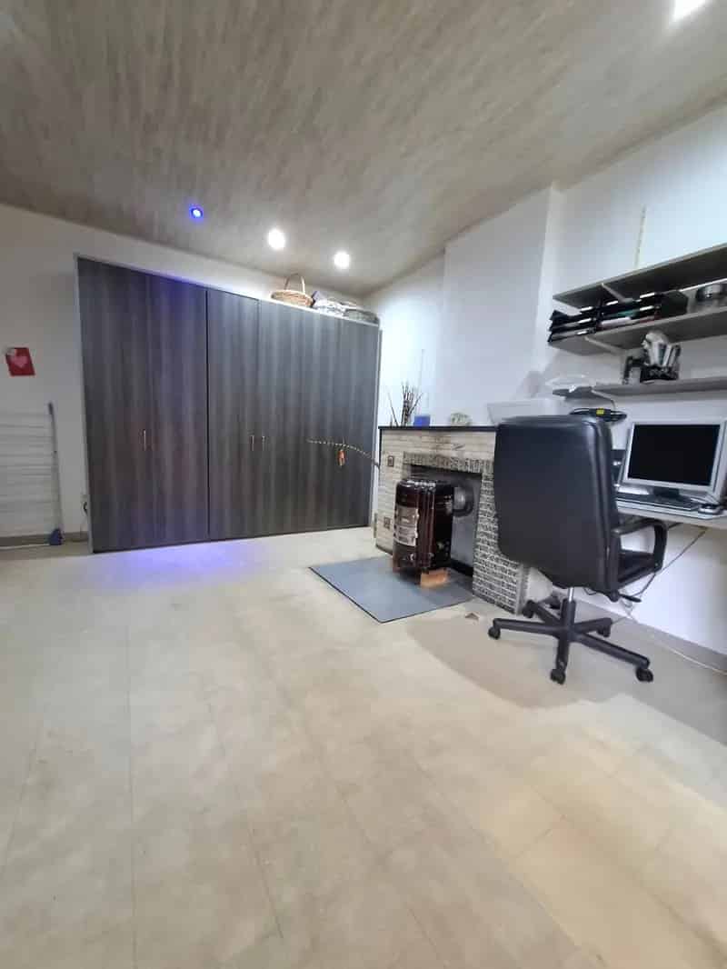 Verder af te werken woning in het centrum van Drieslinter
