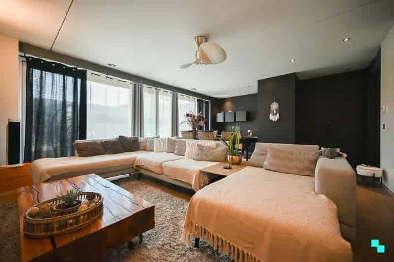 Unieke en uiterst hoogwaardig afgewerkte architectenwoning