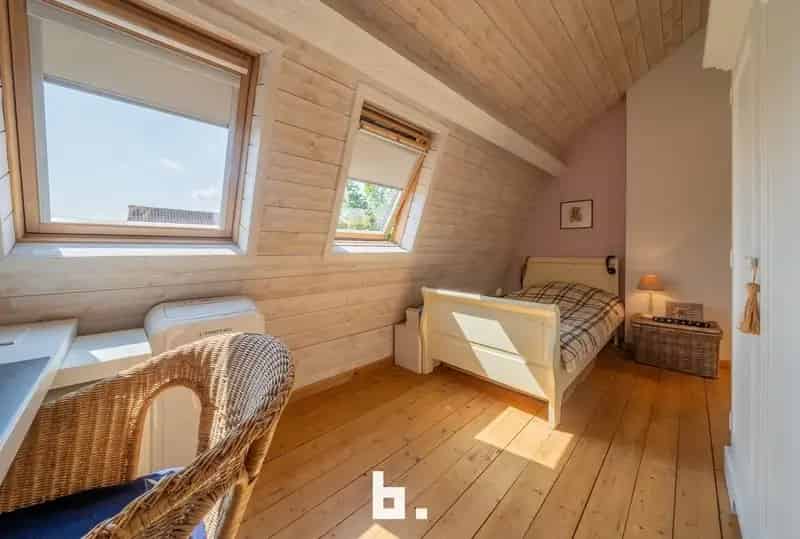Toplocatie! Verzorgde woning met garage, praktijkruimte en zonnige tuin