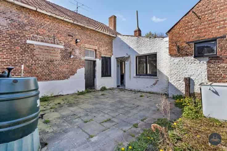 Huis Te Koop: Charmante Hoeve met Schuur in Werchter