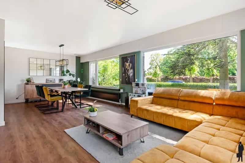 Welgelegen charmante laagbouwvilla met 3 slpks en ruime tuin