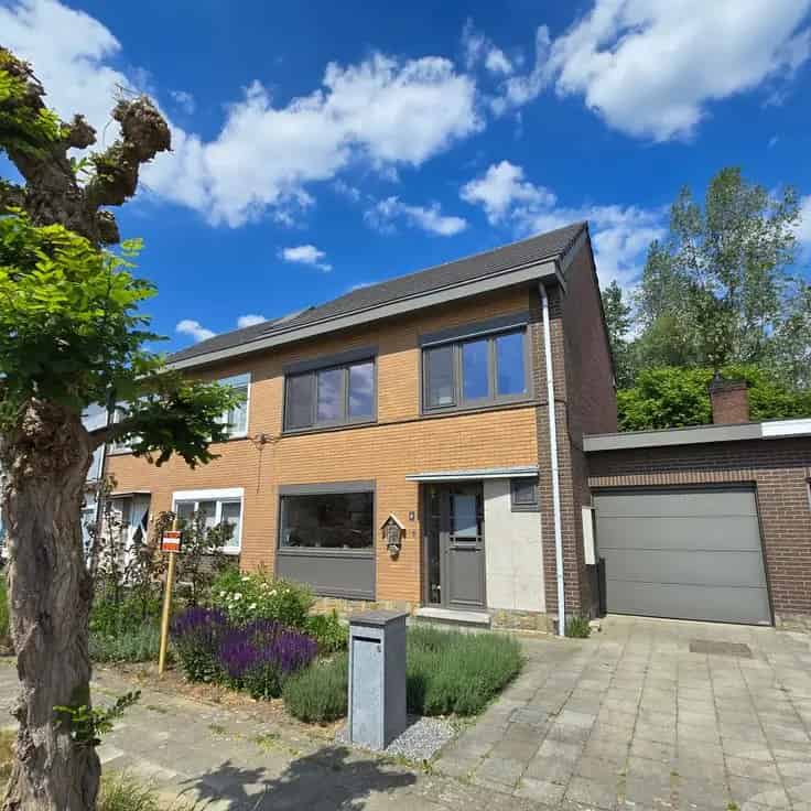 Huis Te Koop Heffen: Gerenoveerde 3 Slaapkamers, Tuin en Garage