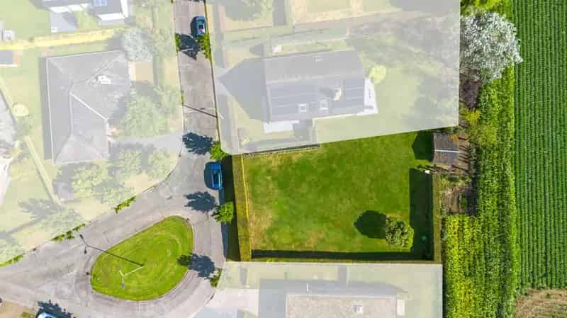Bouwperceel en extra optie aankoop huis ernaast