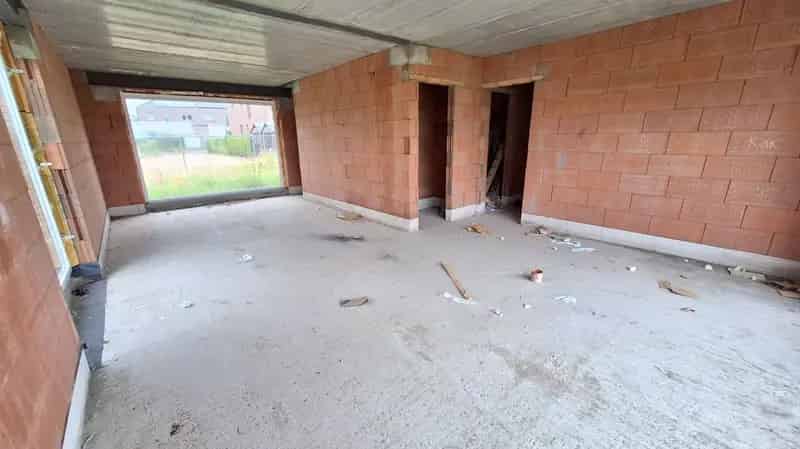 Hoekwoning te koop Roeselare