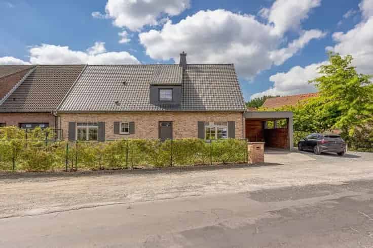 Te Koop: Instapklare BEN-Woning Lebbeke - Energiezuinig & Ruim