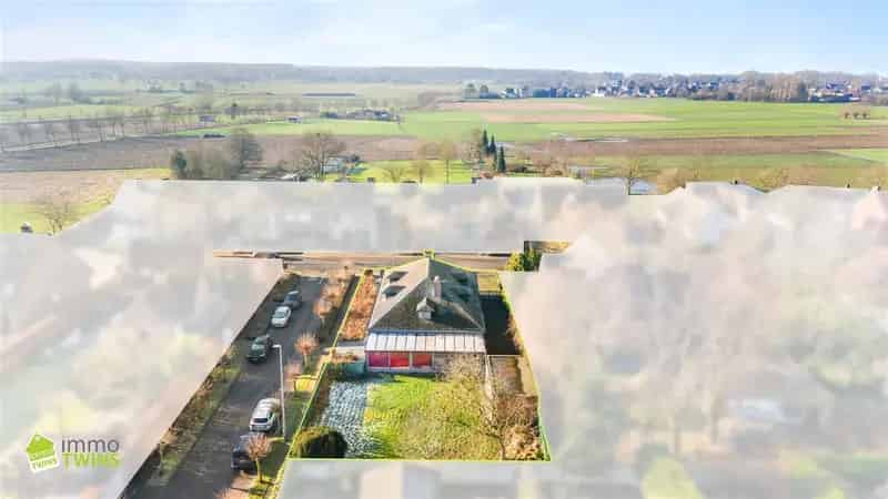 Riante open bebouwing op een perceel van 988m² op topligging in Zele.