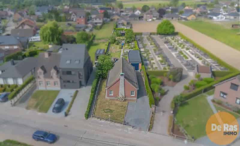 WANZELE - Te renoveren open bebouwing op perceel van 1286 m²