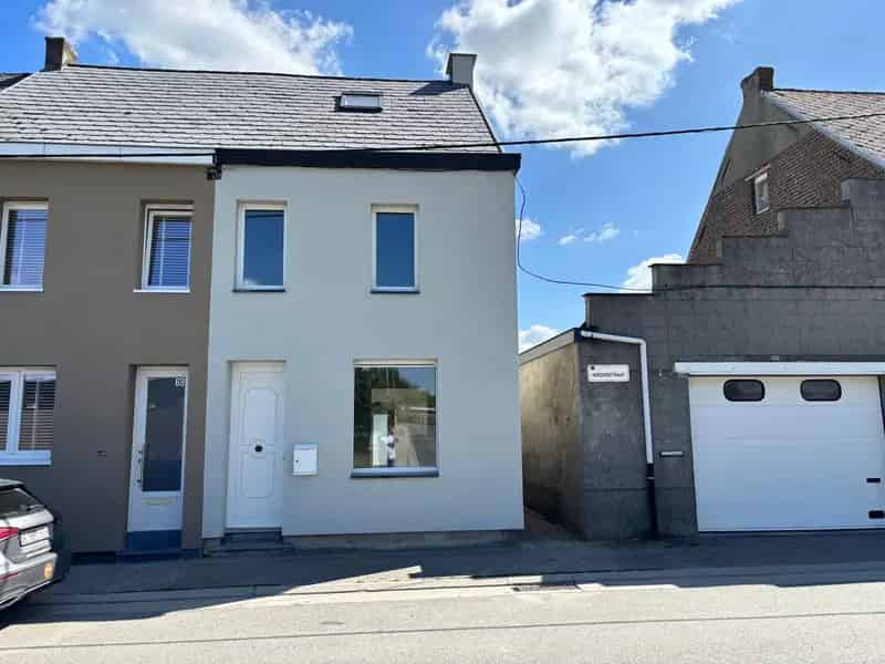 BURST - Gerenoveerde rijwoning met tuin