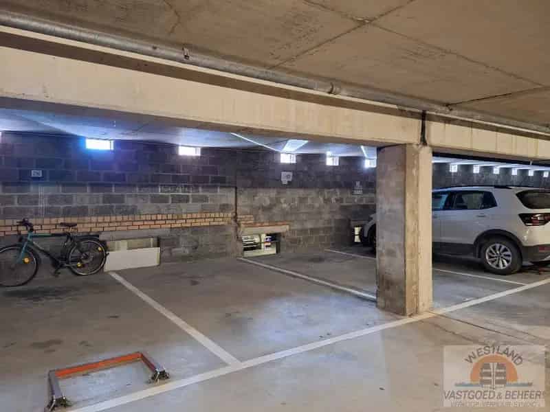 Staanplaats in afgesloten ondergrondse garage