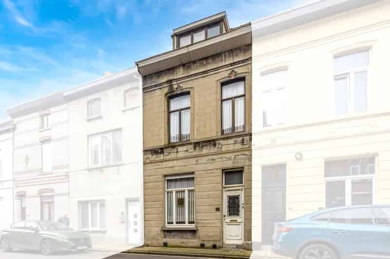 Te renoveren woning met tuin en 4 slaapkamers op toplocatie!