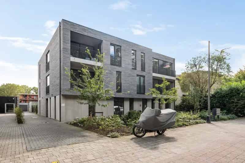 Goed gelegen nieuwbouw garagebox in Maria-Ter-Heide!