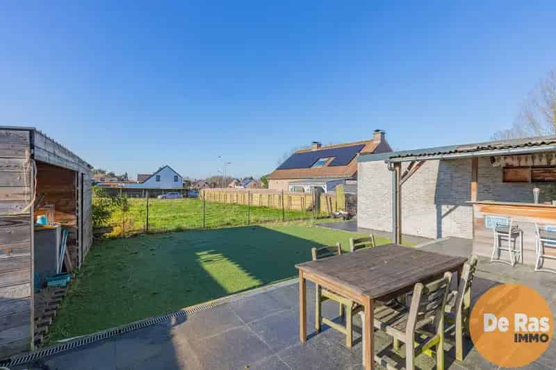 GAVERE - Te renoveren woning met leuke tuin