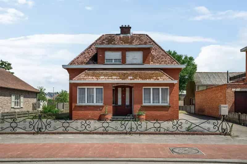 Te renoveren/slopen woning op centrale locatie