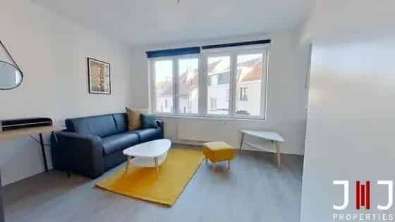 Kamer Te Huur , 106, Zuidlaan, Brussel, Brussel Hoofdstad