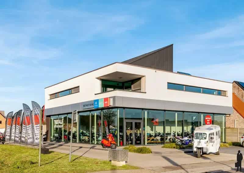 Uniek commercieel eigendom op TOP locatie in Geel