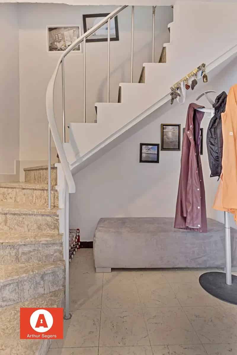 IN OPTIE - Instapklare starters-woning centrum Londerzeel.
