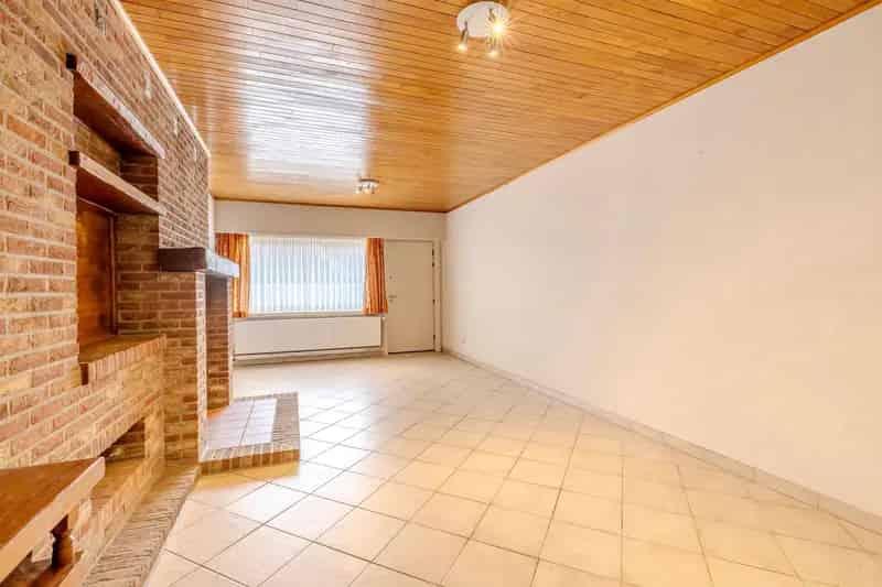 Centraal gelegen woning met 2 slpk