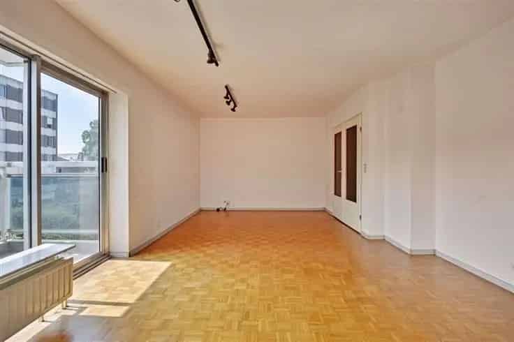 Appartement Te Koop Leuven - Lichtrijk Hoekappartement Nabij Centrum