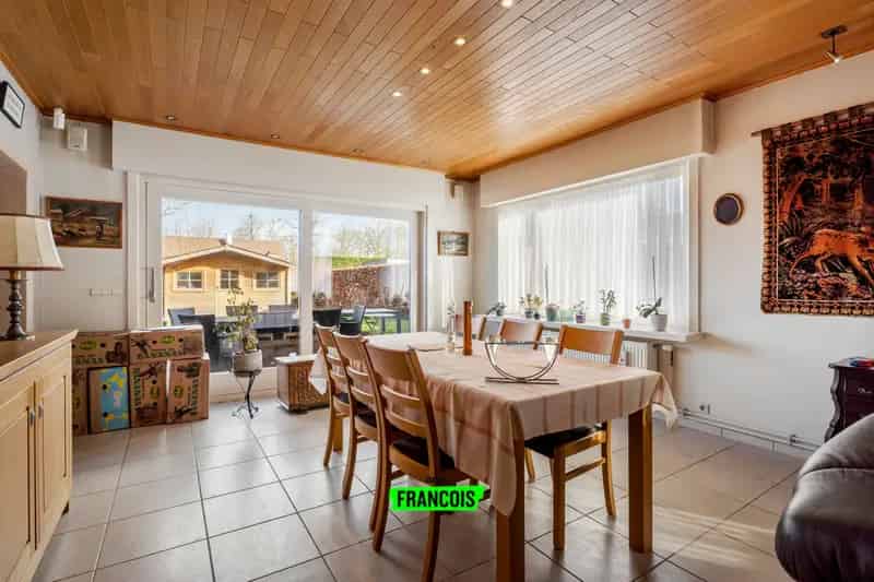 Statige bungalow woning in Elverdinge